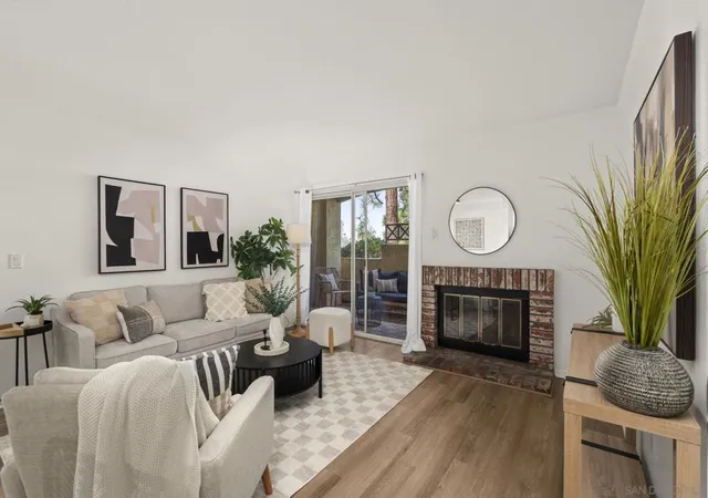 Photo 2 of Sale Pending at 2063 Lakeridge #101, Chula Vista, CA 91913 | MLS# 260022913SD | Listing updated on 2026-09-19