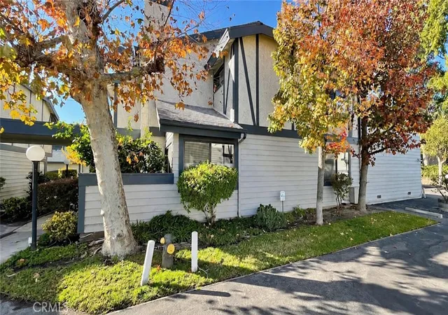 Photo 1 of Townhouse for sale at 19231 Sherman Way #36, Reseda, CA 91335 | MLS# PV26204345 | Listing updated on 2026-10-11