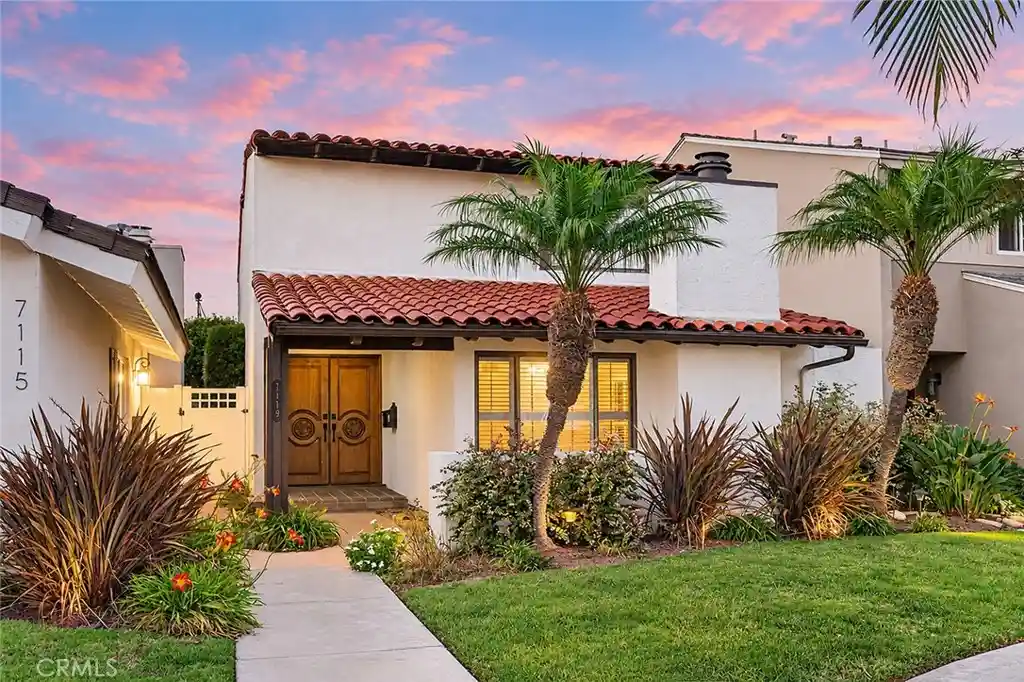Photo 1 of Single family home for sale at 7119 Is Village Dr, Long Beach, CA 90803 | MLS# OC26203349 | Listing updated on 2026-10-29