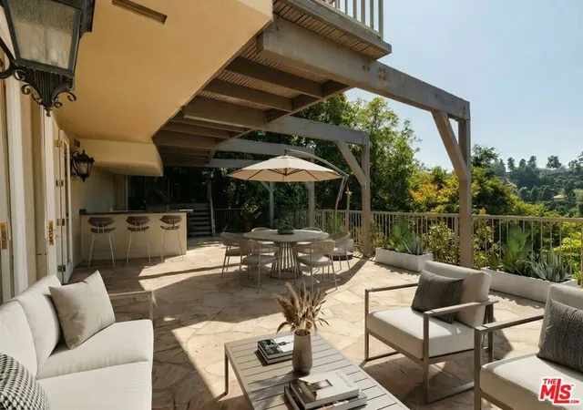 Photo 4 of Single family home for sale at 9430 Readcrest Dr, Beverly Hills, CA 90210 | MLS# 26989349 | Listing updated on 2026-10-08
