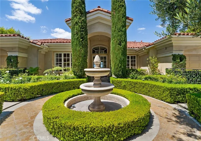Photo 1 of Mansion for sale at 10511 Easter Hl Dr, Santa Ana, CA 92705 | MLS# PW26120627 | Listing updated on 2026-09-30