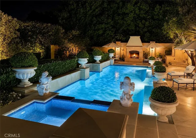 Photo 3 of Mansion for sale at 10511 Easter Hl Dr, Santa Ana, CA 92705 | MLS# PW26120627 | Listing updated on 2026-09-30