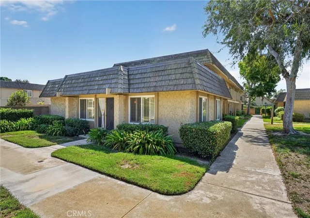 Photo 3 of Single family home for sale at 18237 Solano River Ct, Fountain Valley, CA 92708 | MLS# PW26204447 | Listing updated on 2026-10-11