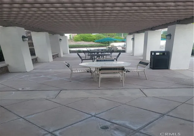 Listing Photo 5 - Condo for sale in building located at 5487 Ambrosia Ave, Columbus, OH 43235 - Unit #1302