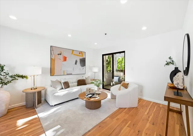 Photo 3 of Sale Pending at 880 E Fremont Ave #429, Sunnyvale, CA 94087 | MLS# ML82061846 | Listing updated on 2026-09-25