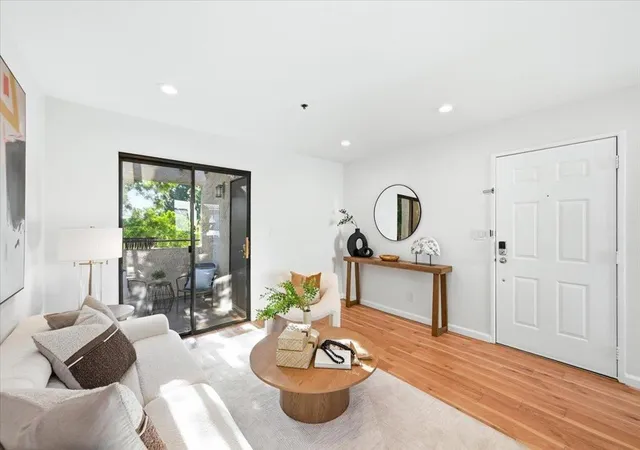 Listing Photo 4 - Condo for sale in building located at 880 E Fremont Ave, Sunnyvale, CA 94087 - Unit #429