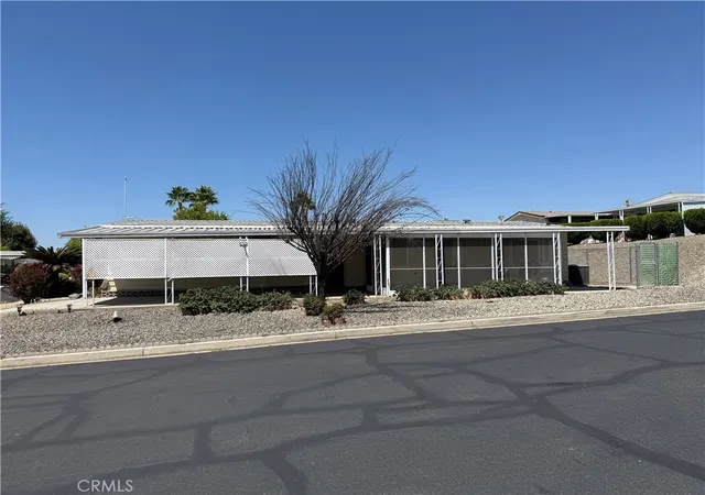 Photo 2 of Sale Pending at 38294 Via Del Largo, Murrieta, CA 92563 | MLS# SW26204809 | Listing updated on 2026-09-30