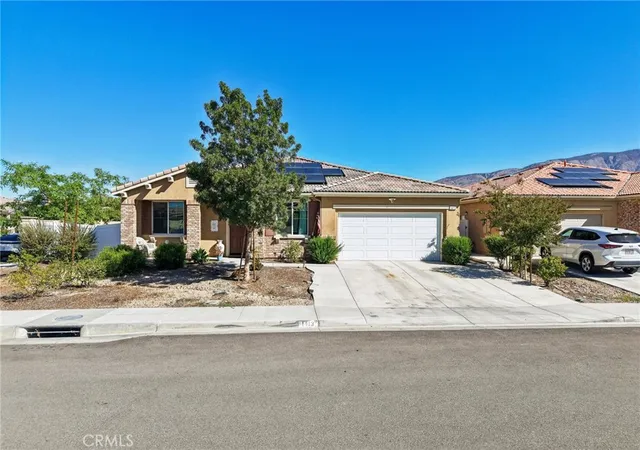 Photo 2 of Single family home for sale at 1413 Reeds Way, San Jacinto, CA 92582 | MLS# IG26195271 | Listing updated on 2026-10-07