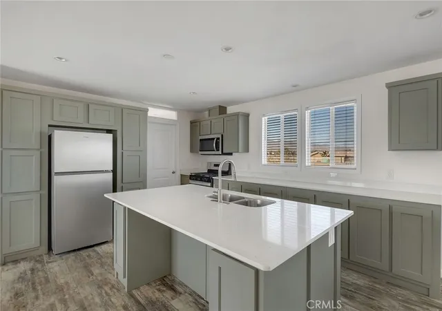 Photo 2 of Manufactured home for sale at 11824 Azure View Rd, Pinon Hills, CA 92372 | MLS# HD26203310 | Listing updated on 2026-09-19