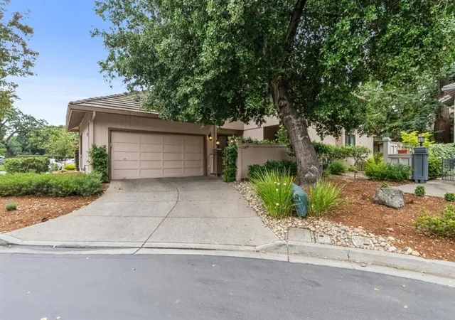 Photo 1 of Townhouse for sale at 5961 Fiddletown Pl, San Jose, CA 95120 | MLS# ML82061860 | Listing updated on 2026-10-12