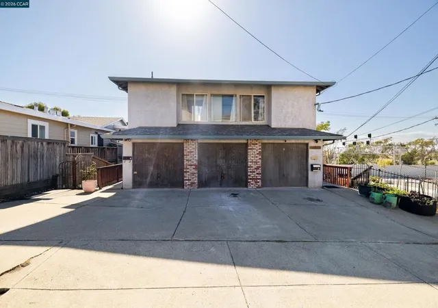 Photo 1 of Single family home for sale at 2415 A Columbia Blvd, Richmond, CA 94804 | MLS# 41148774 | Listing updated on 2026-10-02