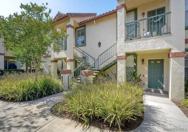 Listing Photo 1 - Condo for sale in building located at 10872 Sabre Hl Dr, San Diego, CA 92128 - Unit #282