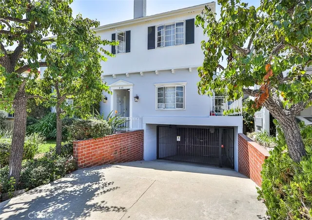 Photo 3 of Multi family home for sale at 848 5th Street, Santa Monica, CA 90403 | MLS# SR26204863 | Listing updated on 2026-10-07