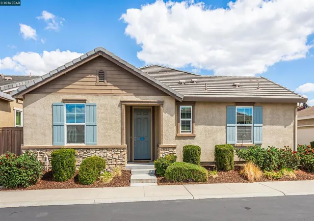 Photo 1 of Sale Pending at 4512 Villa Del Paso Ln, Sacramento, CA 95834 | MLS# 41148783 | Listing updated on 2026-09-23