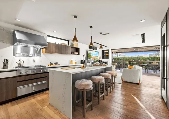 Photo 1 of Single family home for sale at 1715 17 Coast Blvd, Del Mar, CA 92014 | MLS# 260022937SD | Listing updated on 2026-09-18