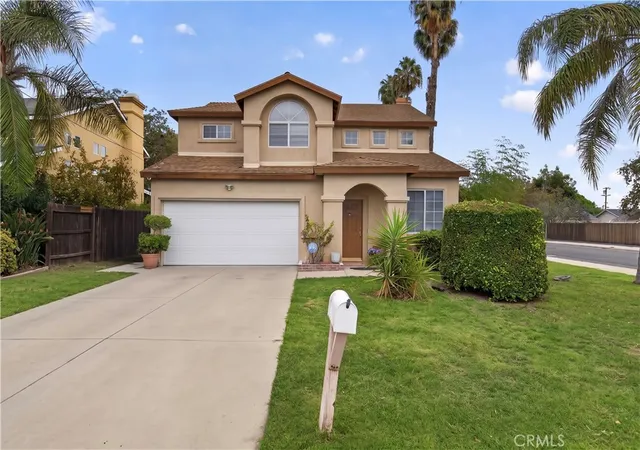 Photo 2 of Single family home for sale at 8200 Crebs, Reseda, CA 91335 | MLS# GD26205013 | Listing updated on 2026-09-19