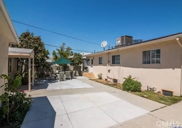 Photo 2 of House for sale at 638 Salem St, Glendale, CA 91203 | MLS# GD26205062 | Listing updated on 2026-09-22