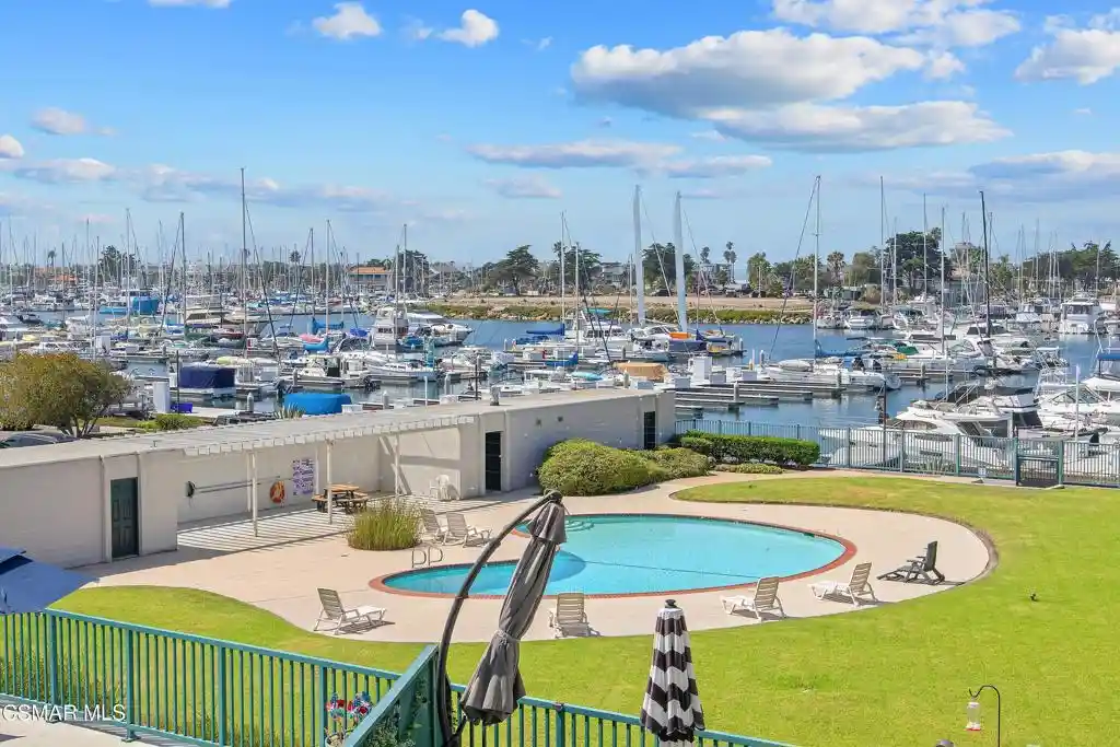 Listing Photo 39 - Condo for sale in 2901 Peninsula Rd located at 2901 Peninsula Rd, Oxnard, CA 93035 - Unit #232