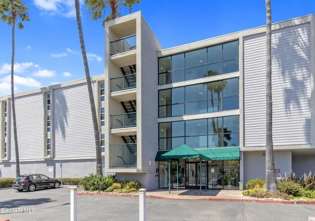 Listing Photo 4 - Condo for sale in building located at 2901 Peninsula Rd, Oxnard, CA 93035 - Unit #232