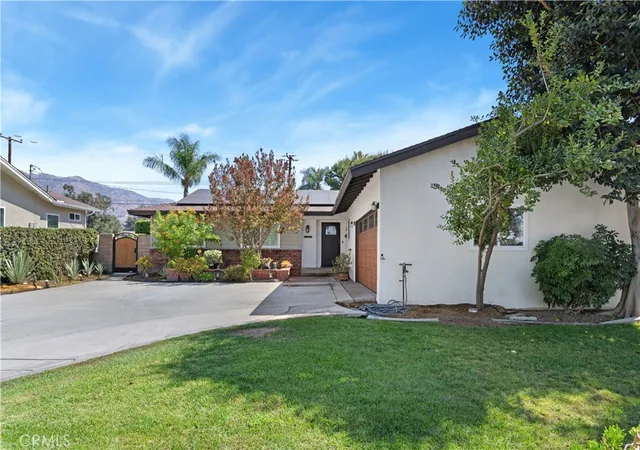 Photo 2 of Single family home for sale at 102 N San Jose, Glendora, CA 91741 | MLS# CV26205100 | Listing updated on 2026-10-10