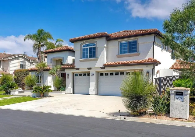 Photo 2 of Single family home for sale at 1651 Bella Laguna Ct, Encinitas, CA 92024 | MLS# 260022956SD | Listing updated on 2026-09-19