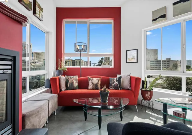 Listing Photo 2 - Condo for sale in building located at 675 8Th St, Oakland, CA 94607 - Unit #16