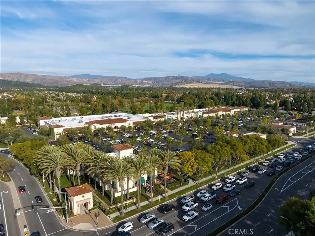 Listing Photo 42 - Condo for sale in 44 Burlingame located at 44 Burlingame, Irvine, CA 92602 - Unit 44 Burlingame