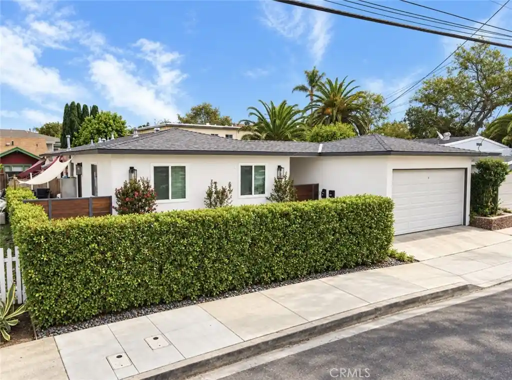 Multi family home for sale at 4409 E 10th Street, Long Beach, CA 90804 | MLS# SB26205032