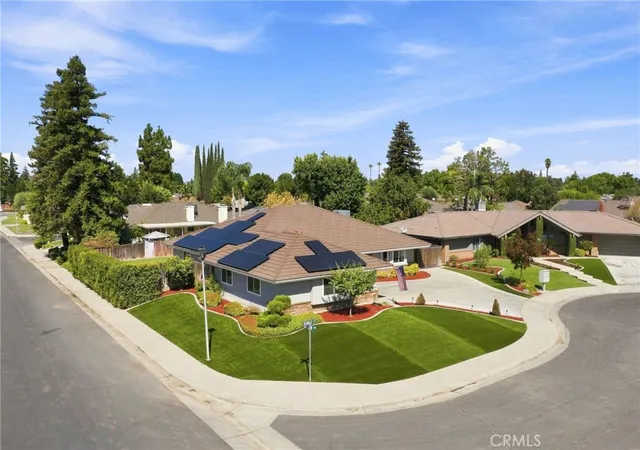 Photo 3 of Single family home for sale at 5101 Dewalt, Bakersfield, CA 93308 | MLS# SR26204582 | Listing updated on 2026-10-03