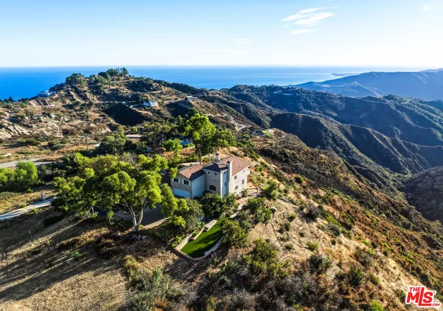 Photo 1 of Single family home for sale at 229 Lorine Ln, Malibu, CA 90265 | MLS# 26986795 | Listing updated on 2026-09-26