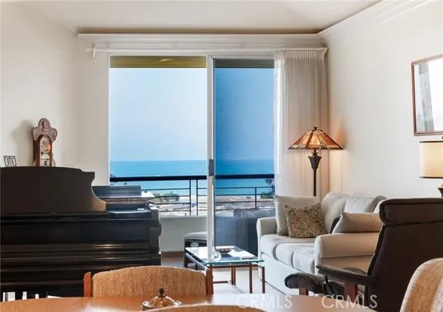 Listing Photo 1 - Condo for sale in building located at 25422 Sea Blfs, Dana Point, CA 92629 - Unit #307