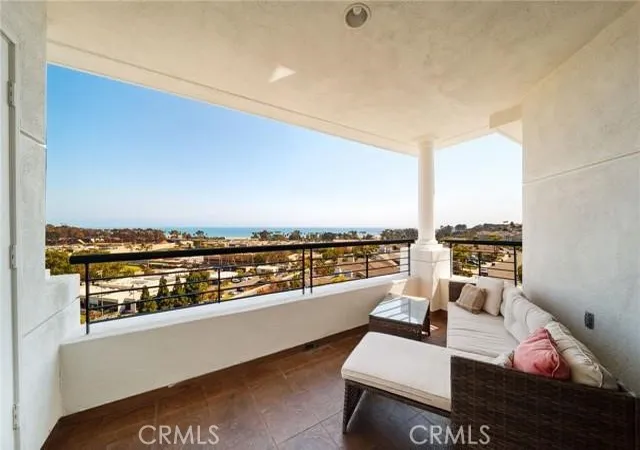Listing Photo 4 - Condo for sale in building located at 25422 Sea Blfs, Dana Point, CA 92629 - Unit #307