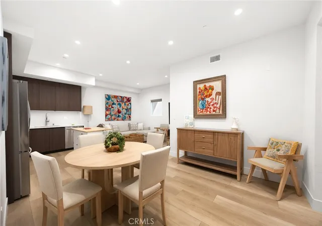 Photo 2 of Condo for sale at 150 S Oak Knoll Ave #104, Pasadena, CA 91101 | MLS# PF26202272 | Listing updated on 2026-10-10