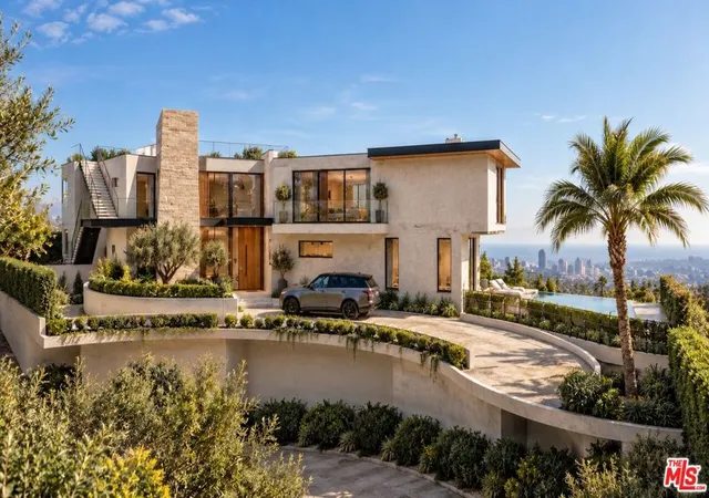 Photo 2 of Mansion for sale at 821 Glenmere Way, Los Angeles, CA 90049 | MLS# 26990433 | Listing updated on 2026-10-09