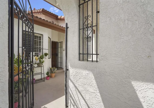 Condo for sale at 1502 Apache Dr #E, Chula Vista, CA 91910 | MLS# PTP2607099
