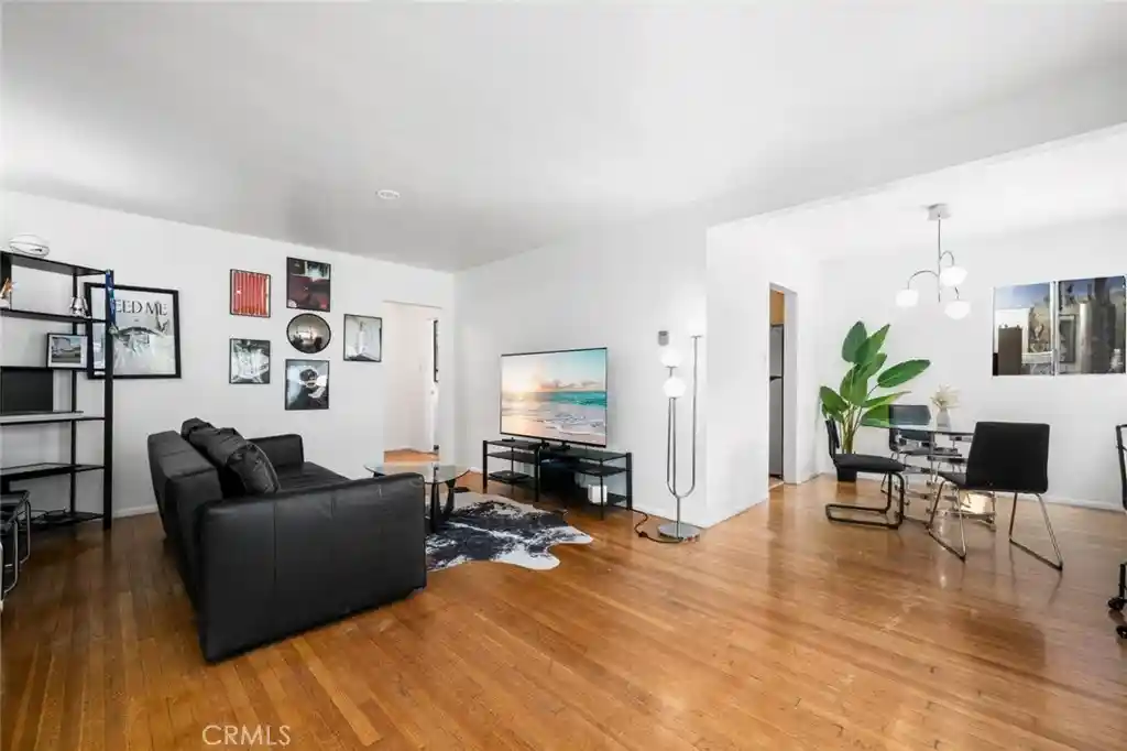 Photo 1 of Condo for sale at 438 Cedar #7, Long Beach, CA 90802 | MLS# PW26204406 | Listing updated on 2026-10-22