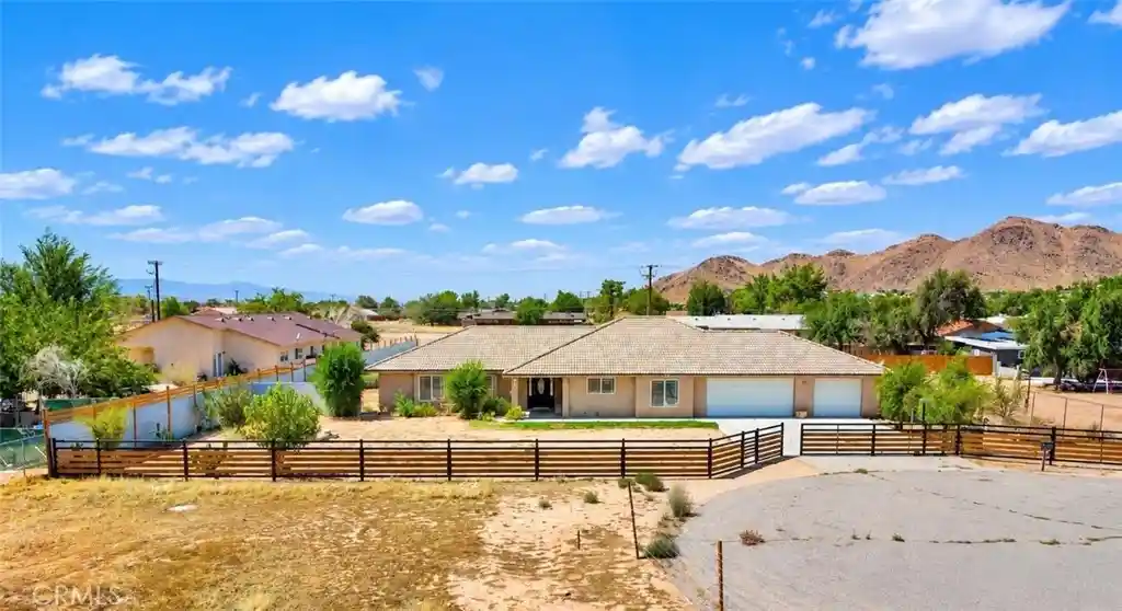 Photo 1 of Single family home for sale at 15616 Winnebago, Apple Valley, CA 92307 | MLS# DW26205242 | Listing updated on 2026-10-27
