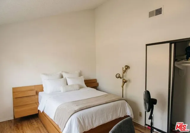 Photo 2 of Condo for sale at 7115 Etiwanda Ave #18, Reseda, CA 91335 | MLS# 26990441 | Listing updated on 2026-10-09