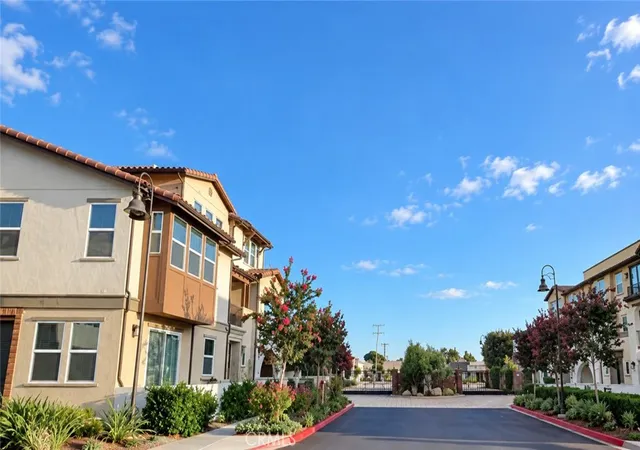 Photo 3 of Townhouse for sale at 631 W Foothill #26, Glendora, CA 91741 | MLS# WS26205302 | Listing updated on 2026-09-20