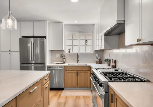 Photo 2 of Single family home for sale at 2690 Cowley Way, San Diego, CA 92110 | MLS# PTP2607111 | Listing updated on 2026-09-20
