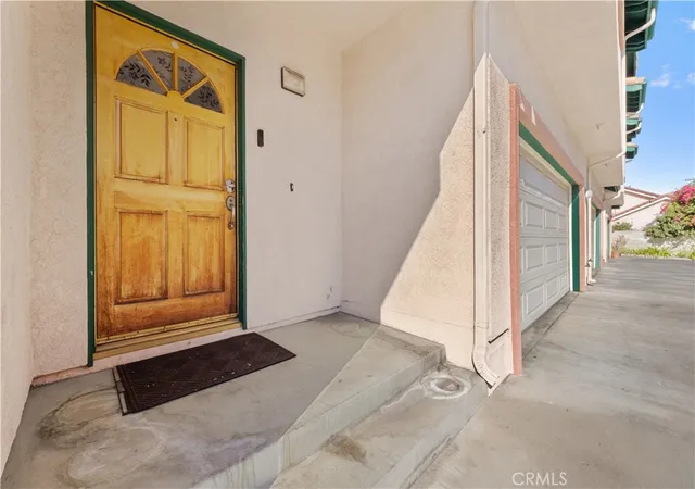 Listing Photo 2 - Condo for sale in building located at 11113 Barnwall, Norwalk, CA 90650