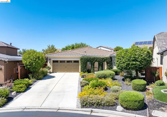 Photo 2 of Single family home for sale at 1770 Merlot Cir, Brentwood, CA 94513 | MLS# 41148874 | Listing updated on 2026-10-09