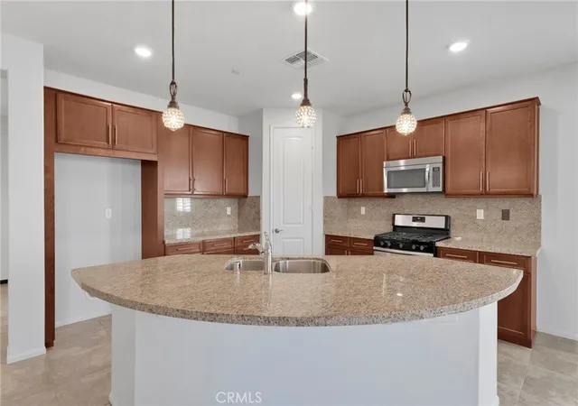 Photo 1 of Single family home for sale at 11351 Camden St, Apple Valley, CA 92308 | MLS# CV26205515 | Listing updated on 2026-10-03