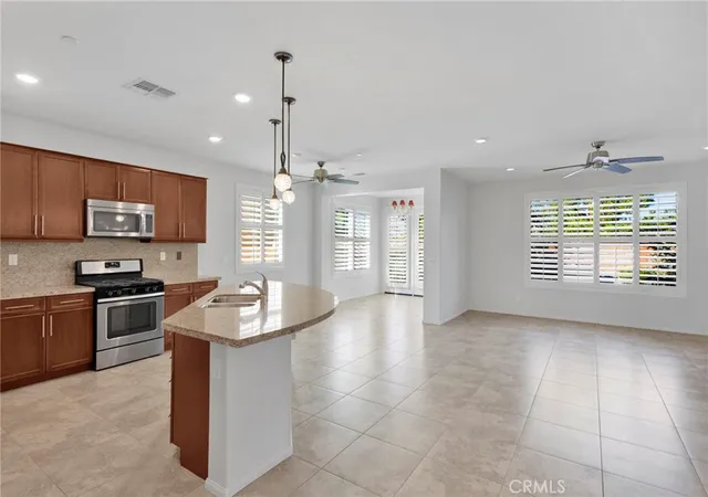 Photo 3 of Single family home for sale at 11351 Camden St, Apple Valley, CA 92308 | MLS# CV26205515 | Listing updated on 2026-10-03