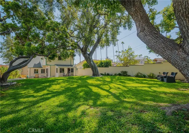 Photo 1 of Single family home for sale at 343 Spencer St, Glendale, CA 91202 | MLS# GD26205604 | Listing updated on 2026-10-11