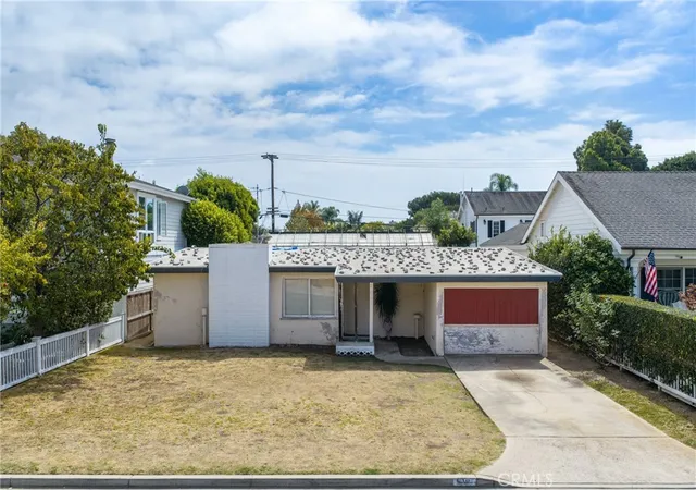 Photo 1 of Sale Pending at 518 Fullerton, Newport Beach, CA 92663 | MLS# PW26205628 | Listing updated on 2026-10-28