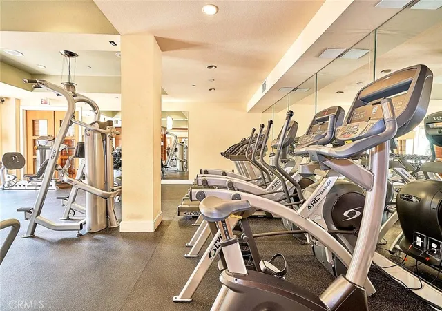 Listing Photo 2 - Condo for sale in Savoy Condominiums located at 100 S Alameda, Los Angeles, CA 90012 - Unit #321