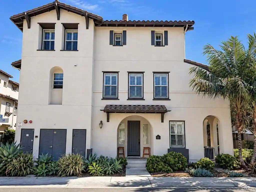 Listing Photo 1 - Condo for sale in 1622 Gila Ct located at 1622 Gila Ct, Chula Vista, CA 91915 - Unit #168