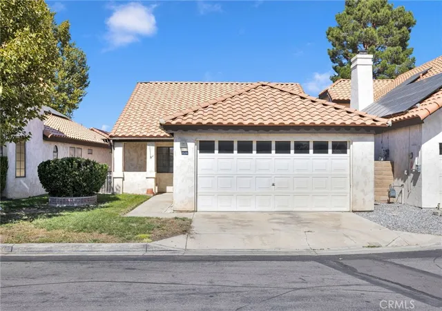Photo 1 of Single family home for sale at 19270 Pine Way, Apple Valley, CA 92308 | MLS# HD26205464 | Listing updated on 2026-10-09
