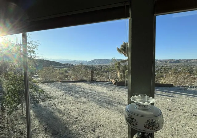 Photo 2 of Sale Pending at 7891 Victor Vista Ave, Yucca Valley, CA 92284 | MLS# 219152991DA | Listing updated on 2026-10-02